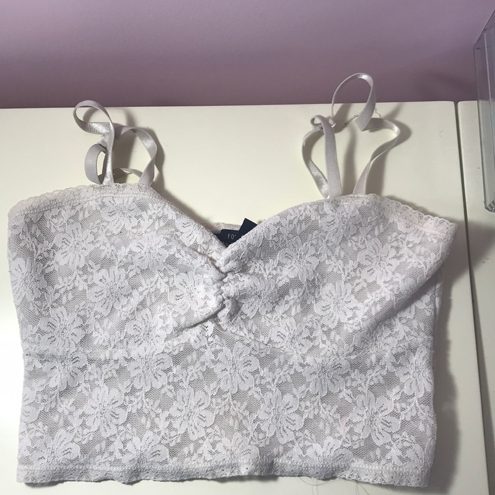 white bralette/crop top